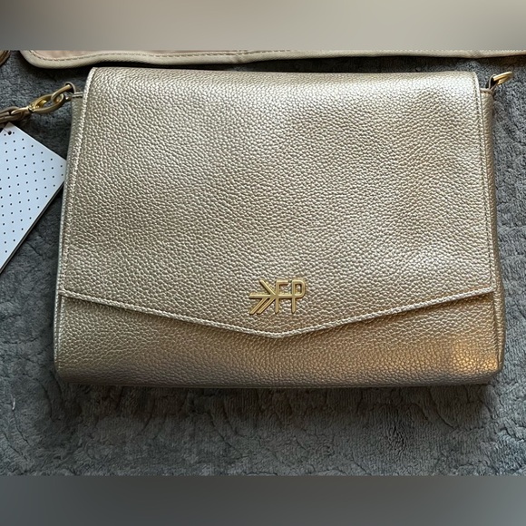 Freshly Picked Classic Clutch/ Cross Body Diaper Bag / Purse NWT - Picture 1 of 11